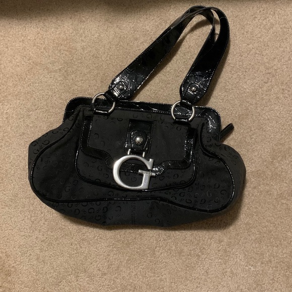 Guess purse - Picture 1 of 4